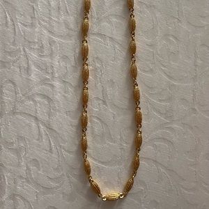 D’Orlan gold tone necklace